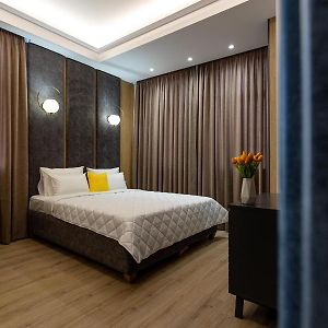 Deluxe Double or Twin Room City View